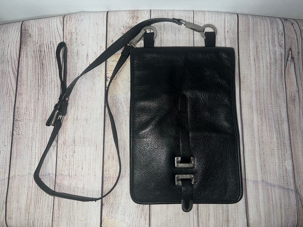 Kenneth Cole Vintage Crossbody Bag Black Leather Pocket Organizer Work Career